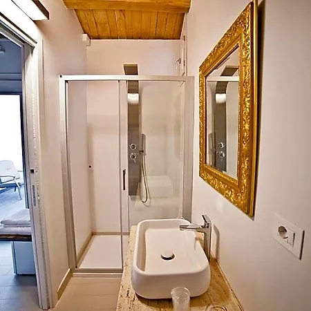 מלון La Casa Nel Borgo Antico מלפי
