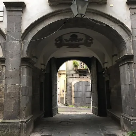 La Casa Nel Borgo Antico * מלפי