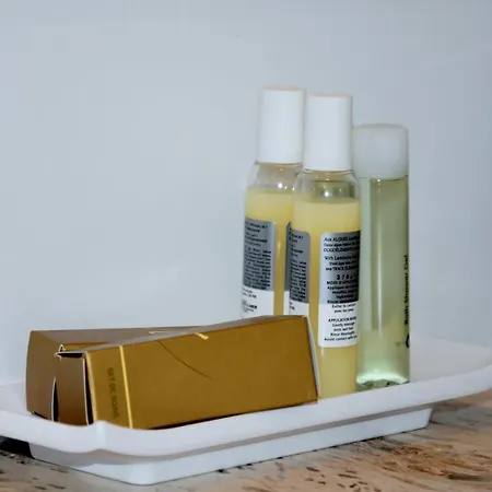 La Casa Nel Borgo Antico Hotel *