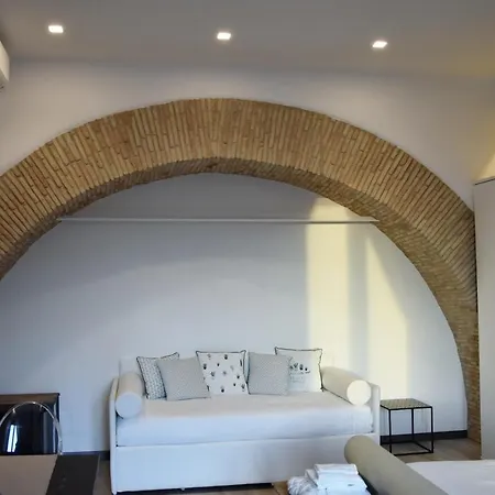 La Casa Nel Borgo Antico מלון