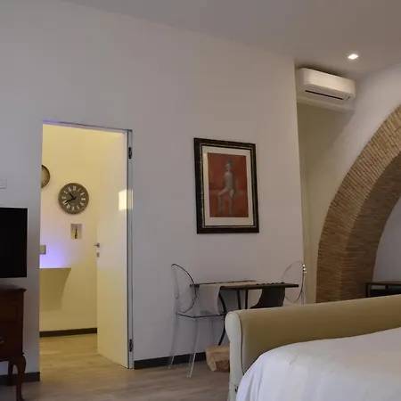 La Casa Nel Borgo Antico מלון מלפי